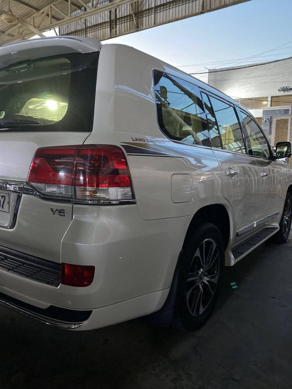 لاندكروز 2020 بريم اصلي
مكفوله كفاله عامه 
بريم اصلي شاشه سقف+ لدات داخليه
ماشيه 80 الف
السونار داخل المنشور 
العنوان بغداد معارض النهظه 
السعر 557$
الاستفسار اتصل ***********
