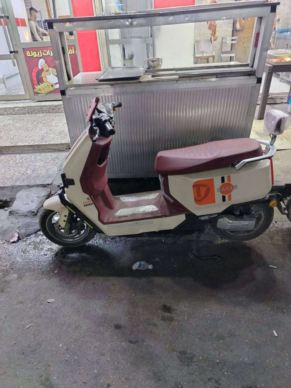 للبيع جديده لمرايات وشاحنه بل كارتون بعدهن ..الكراده ***********
