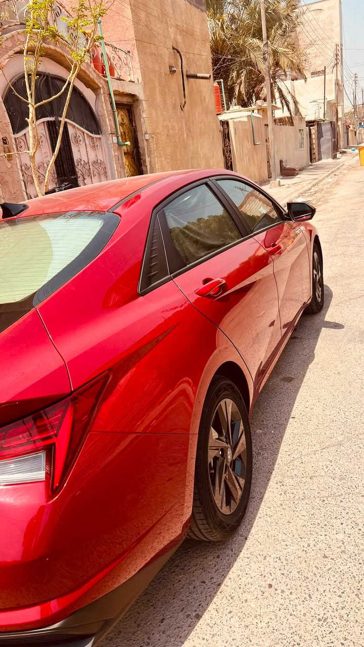 النترا ٢٢ هايبرد
مواصفات الوارد الامريكي 
تحكم ستيرن 
رادار 
كامرة 
٣ انظمة قيادة 
محرك ١٦٠٠ً
وبيها هواي مواصفات معروفة 
حادثة بجم خفيف كلش 
السعر ١٤٣ 
***********
