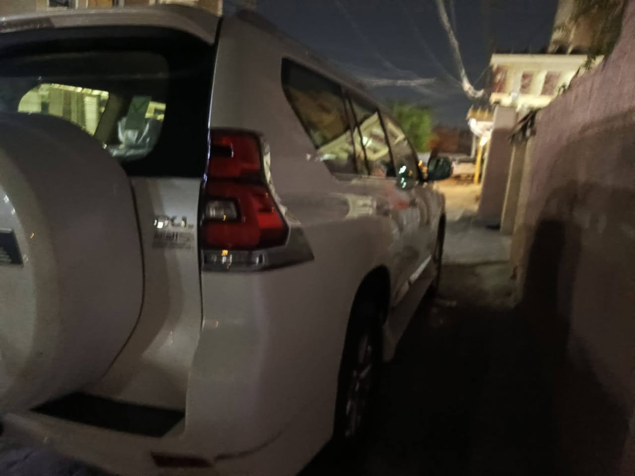 ‏السلام عليكم
‏برادو موديل 2021 TXLمكفوله كفاله عامة تخم تاير جديد سبير مانازل فتحه وثلاجه حساس امامي خلفي    بصمات عدد ٢ كشنات كهرباء بصمة فتحة  ٦ سلندر 
‏
‏ماشيه 100 الف الشراي يتصل ما متواجد على الفيس
‏السعر 390
‏الرقم الهاتف *********** 
‏
