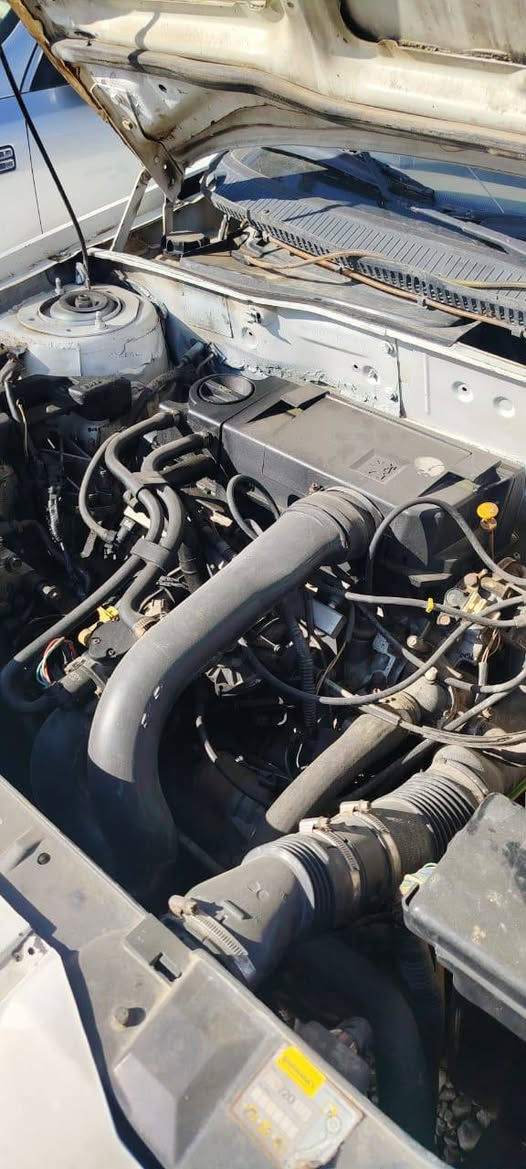 السلام عليكم سمند موديل 2011 مكينه كير حداديه تخم تاير السيارة خير من الله السعر 33 رقم الهاتف ***********
