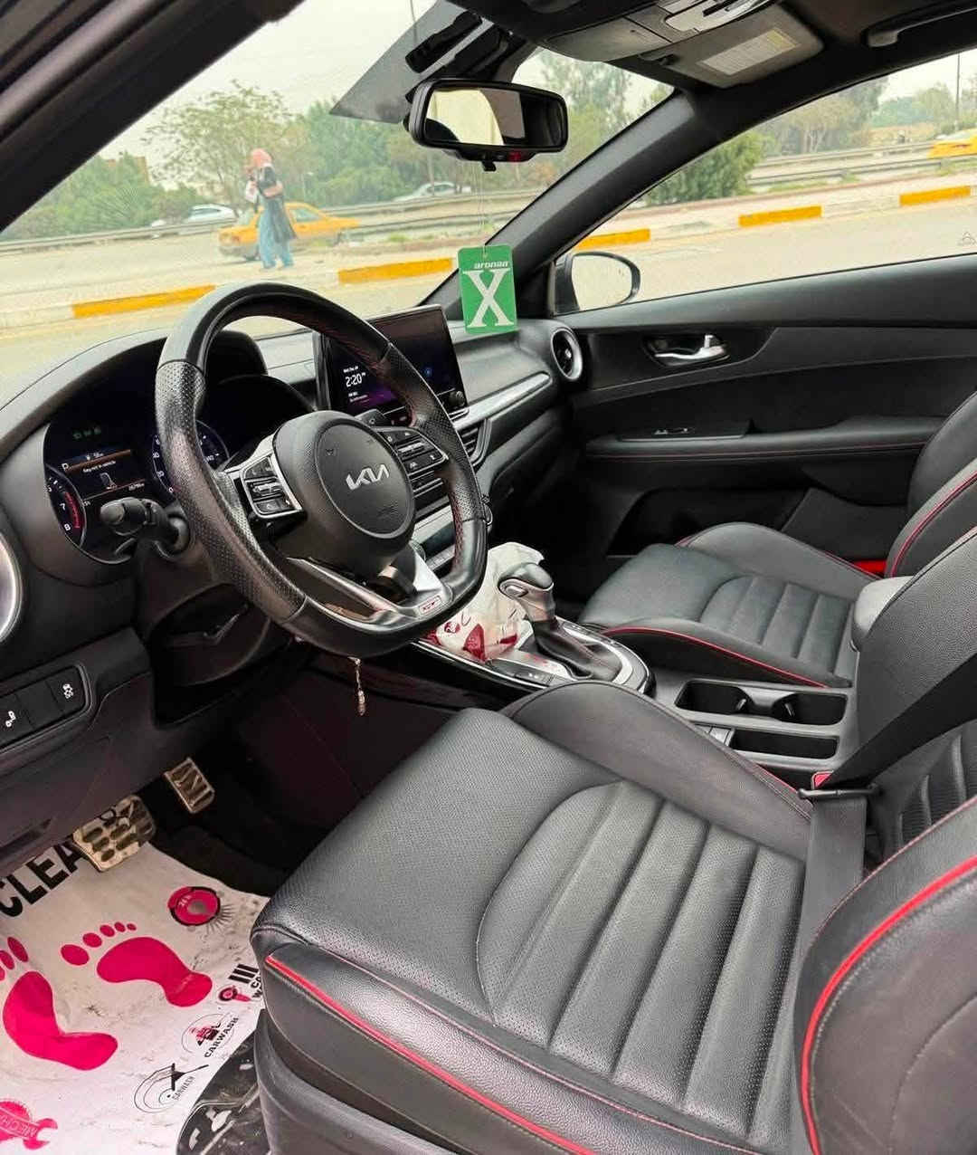 السلام عليكم للبيع كيا فورتي جي تي تيربو
Kia Forte GT2 2022 
فورتي جي تي ٢ 
موديل 2022
ماشيه  80 الف  
كير Dct دبل كلج 7نمر الكير المرغوب القوي يعني طياره 
مكينه 1.6 تيربو  201hp

رقم معوقين بصرة سنوية تنتهي 2029  

حادث جاملغ ايمن وربع البنيد تقريبا  /بدون شاصي

مواصفات GT معروفه فول1/1 اعلى واخر شي بل فورتي  
فوووووووول عدا الفتحة
🔥بصمه وتشغيل عن بعد 
🔥شاحن وايرلس 
🔥جنطة كهرباء 
🔥اشاير مري 
🔥شفتات ستيرن 
🔥رادار جانبي
🔥رادار امامي 
🔥رادار تحديد مسار 
🔥اوتو هولد
🔥ايقاف ذاتي 
🔥مثبت سرعه 
🔥مانع انزلاق 
🔥تبريد قطعتين 
🔥شاشة جبيره 9انج 
🔥كشنات جلد  
اناره داخليه بل أبواب وبل دشبول علامه الGT الوان عديده
🔥هاند بريك كهرباء
🔥 سستم صوت 🔉harman kardon
🔥تبريد بيانو +مناخ منفصل
🔥تشغيل عن بعد
🔥كزوز صوت بلادي رياضي
بانزين كله محسن/دهن  كله ادينول /تخم تايرات جديد 

وبعد هواي  مواصفات  بل GT

سعر 135
 
للاستفسار  على الرقم +واتس
***********
