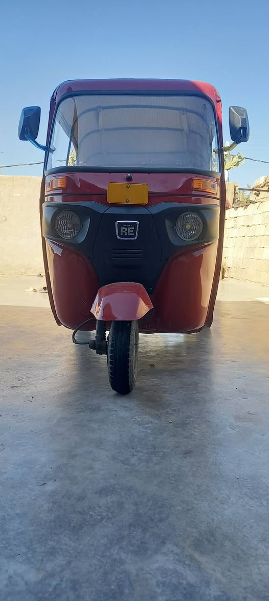 تكتك 17 تكتك كله جديد تجي اذا تلكه برغي قديم عوفه مكينه بل جيس تكتك مصبوغه عام لا ضربه ولا شي 
***********
