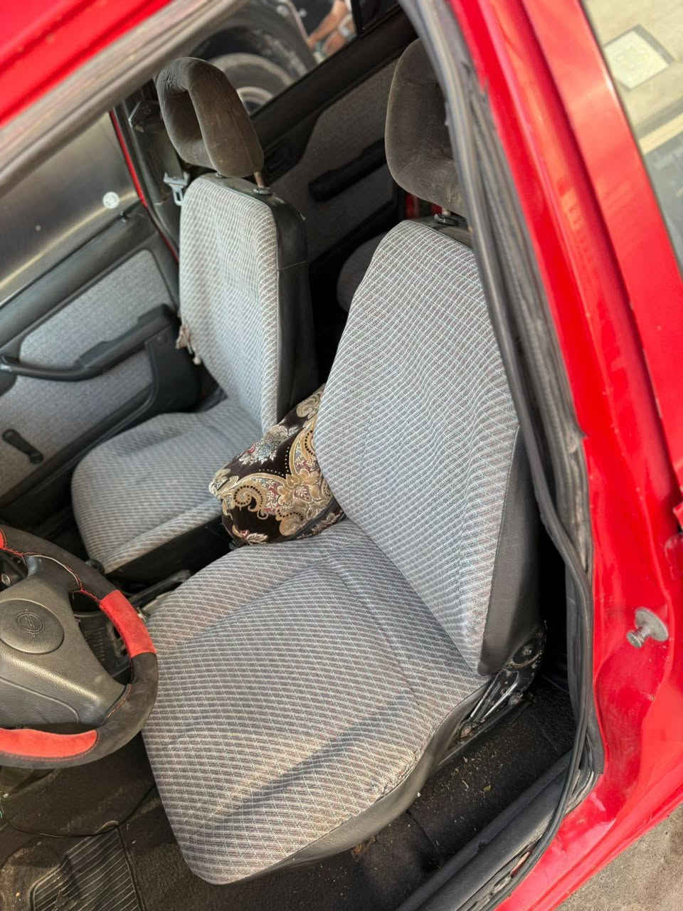 سياره كاديت للبيع رقم انكليزي محرك 14 كابون بيها سقف تطويز فقط للجماليه بدون معجون معا شبر بل جاملغ الخلف للتفاصيل اكثر
اتصل على هاذا الرقم ***********
