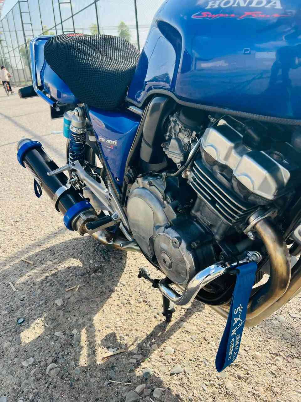 cb 400
مەکینە بۆری مەڕغووب ١٦ وەلف
ناو تانکی نیکلە پاکە
چرکەو ١٠٠$ بە حراری بشکێنە
مەیە چات باسی حەیب بکەی نیەتی
١٢ نیو مەحامەلە
هەولێر
*********** أربيل, العراق
