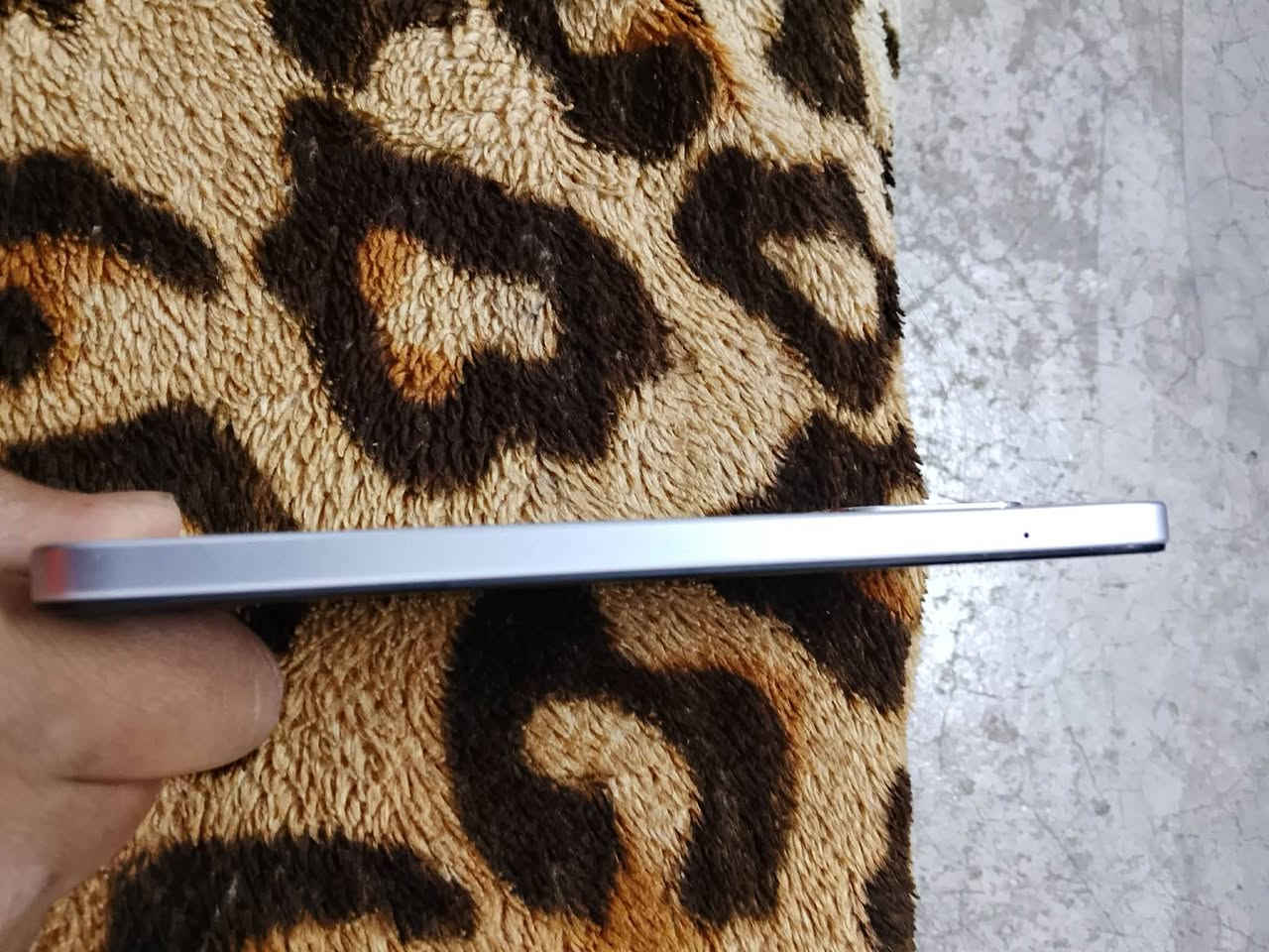 سلام عليكم شباب جهاز للبيع اي ما ابي الجهاز نظيف وصل الاسبوع مستخدم من الكرتون كله على البلاد سعر 225 ابي مجال شريبي خير ويتدلل رقم الهاتف *********** كركوك حي النصر
