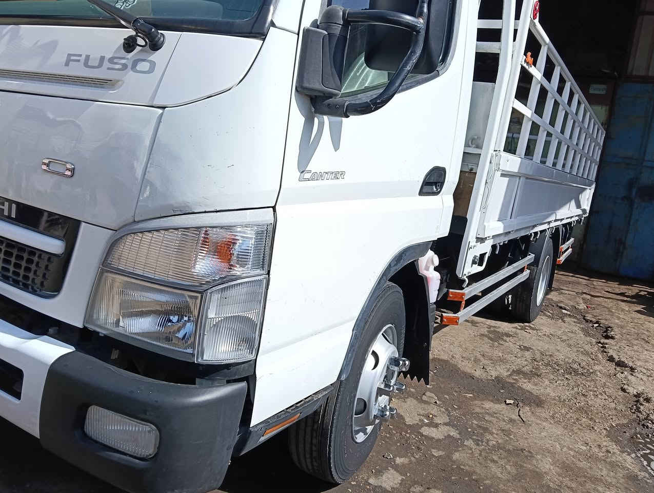 سلام عليكم كنتر للبيع طول 5 متر موديل 13باسمي رقم بابل انكليزي عنوان بغداد ملاحظة البدي مصبوغ سعر $200 بي مجال موبايل ***********
***********
