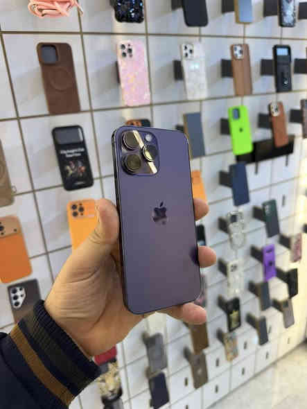 ايفون 14 برو ماكس 
تك سيم 
ذاكرة 256
بطاريه 81
نموذج M
نضافه 100
الجهاز شرررط مامفتوح حاسبه نورمال ضد الماي 
عنوان موصل أيمن سعرو 775 
***********
***********
