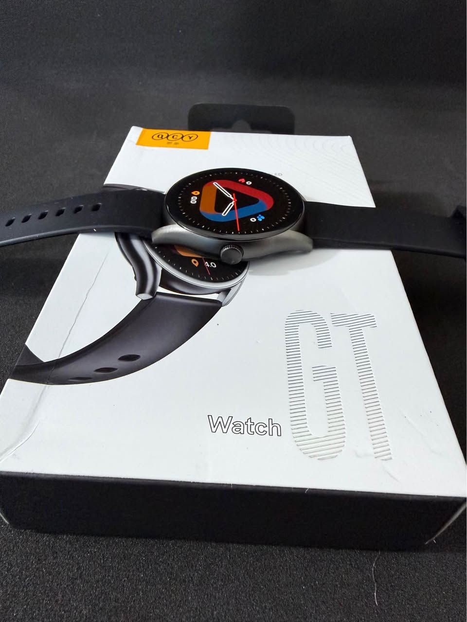 ساعة ماركة QCY Watch GT القطعة جديدة لوك 

الشاشة: شاشة AMOLED ملونة بمقاس 1.43 بوصة بدقة عالية 466×466 بكسل، وتدعم خاصية الشاشة الدائمة (AOD)

السطوع: يصل إلى 1000 شمعة (Nits) لمقاومة أشعة الشمس المباشرة ووضوح تام في الإضاءة الخارجية

الهيكل: إطار الساعة مصنوع من سبائك الزنك المطلي بالفراغ مع تاج دوار من الألمنيوم لإعطاء ملمس ومظهر معدني أنيق

البطارية: سعة 280 مللي أمبير تدوم حتى 10 أيام من الاستخدام العادي

الرياضة والصحة: تدعم أكثر من 100 وضع رياضي، ومزودة بحساسات لمراقبة نبضات القلب، نسبة الأكسجين في الدم (SpO2)، ومتابعة جودة النوم

الاتصال: تدعم المكالمات عبر البلوتوث (تستطيع الرد وإجراء المكالمات من الساعة مباشرة بفضل الميكروفون والسبيكر المدمجين)

مقاومة الماء: تأتي بمعيار IPX8 لمقاومة التعرق ورذاذ الماء

السعر 35 الف مع التوصيل 

للحجز والاستفسار مراسلة الصفحة 

رابط واتساب مباشر الي يريد يراسلني 👇

https://wa.me/message/ANGQMMLUZKO4C1 بغداد, العراق


**إذا كنت صاحب هذا الإعلان وتريد حذفه لأي سبب، رجاءا أرسل رسالة إلى الدعم الفني**