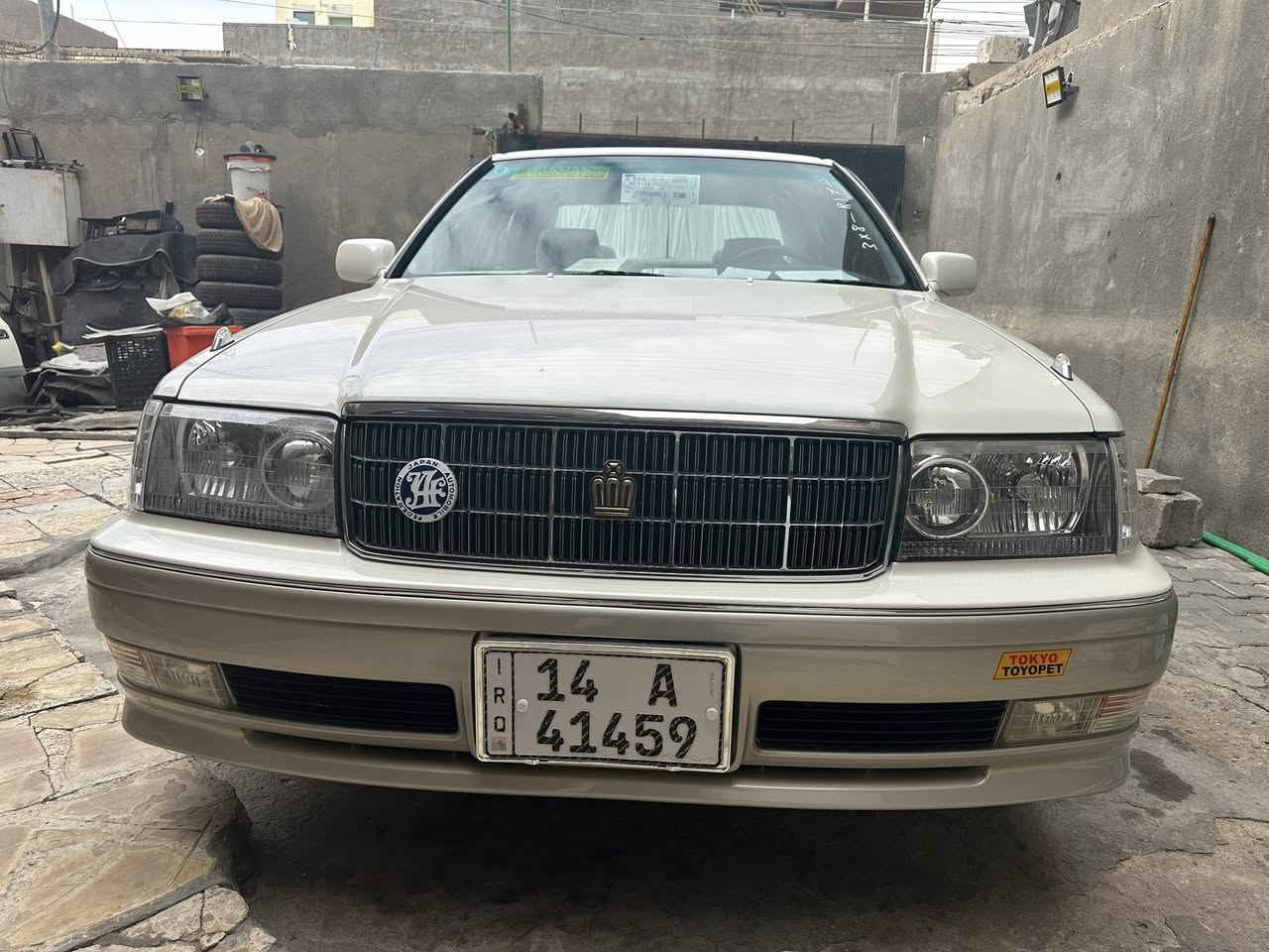 تيوتا راس الثور فلات تسجيل جديد رقم انكليزي  مديل 1996 كفاله كص ونغل جاهزه عل اخير سياره كارتون مكان بصره شارع الوفود الرقم *********** السعر 125
