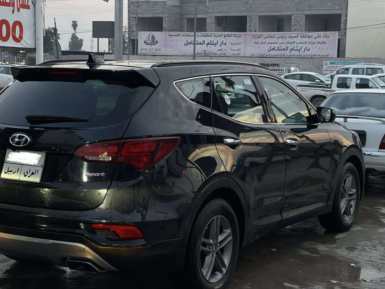 سنتافي موديل 2017 سياره نضيفه مابيها اي نقص بيها رقم اربيل شمالي ضرر 3 قطع بدون دواخل بدون ايرباك مكان السياره تكريت  للتواصل على الرقم ***********
