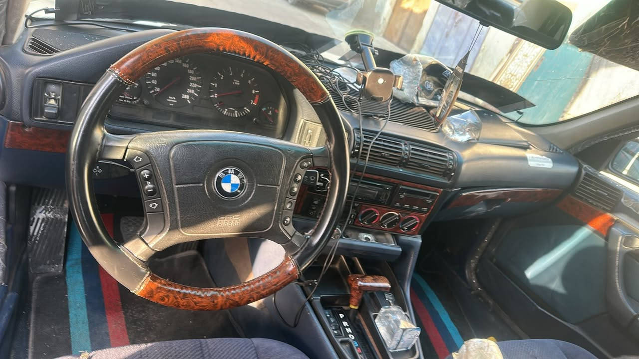 بي ام 525 سياره مكفوله صبغ بلادي مكاني بغداد تحويل مباشر سنويه بسمي سعر65
***********
