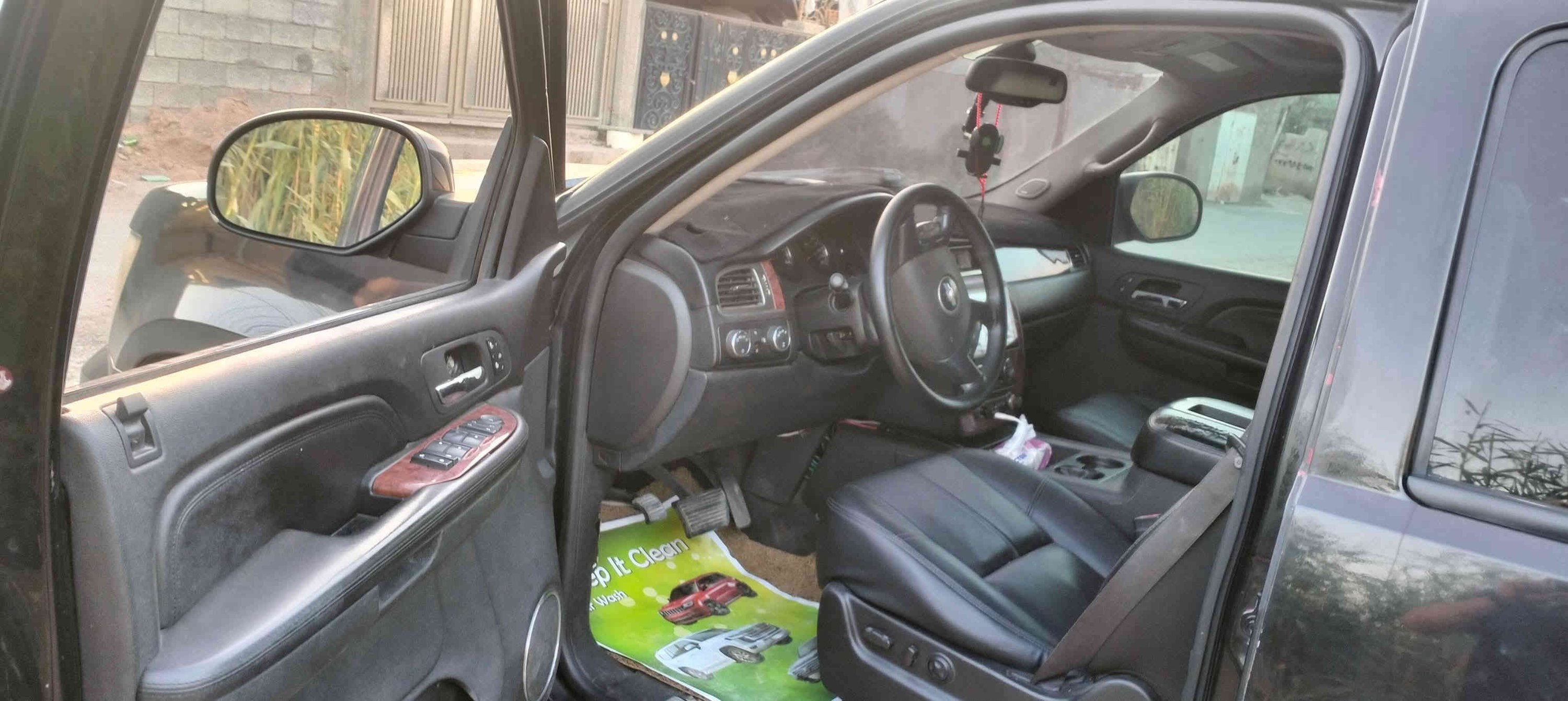 تاهو مديل 2009
كفالة كير محرك كصة عشاير

السيارة جاهزه ممن كلشي 

مابيها لانقص والاعطل 

تبريد تدفئة

دخول سياحي 

السعر 90 وبيها مجال

***********
