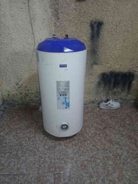 سخان أمريكي ماركه Heatex ياخذ 80لتر تعليك استعمال شهر مال مطعم رايده ١...