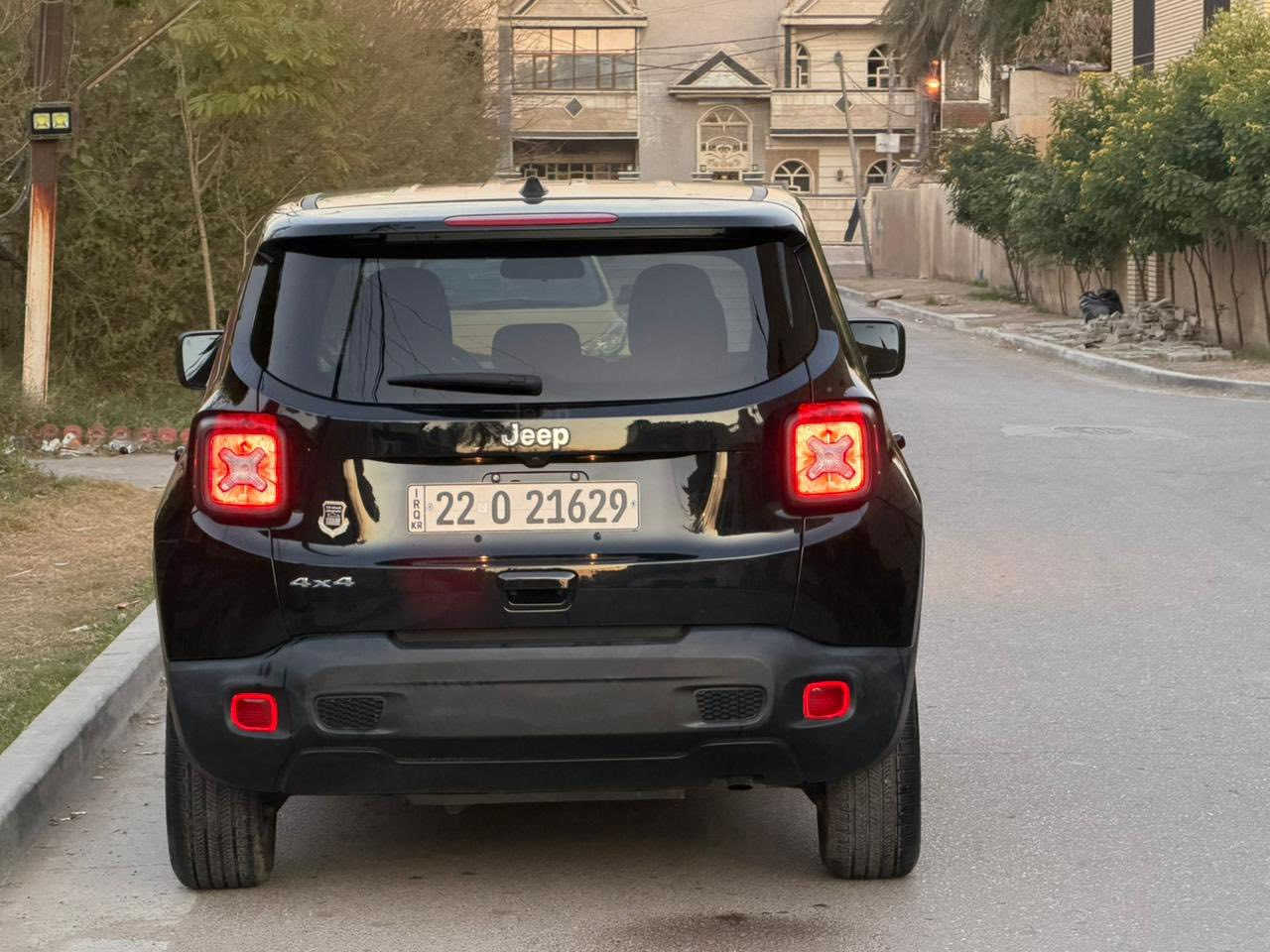 -
جيب رنيكيد موديل 2023
رقم اربيل - بيها صبغ بالبنيد وجاملغ مفتوح وراجع نفسه بي تعديل بارد
جميع الايرباكات سليمة 
مواصفات نص
بصمة تشغيل 
شاشه كبيره 
تحديد مسار
فور ويل 4x4 
الجام اوتو 
تشغيل عن بعد 
رادارات  امامي وجانبي 
شاشة لمس كامرا خلفيه  
وباقي المواصفات معروفه 
 واتساب او الاتصال عالرقم
*********** 
بغداد المنصور
148  ورقة سعرها
