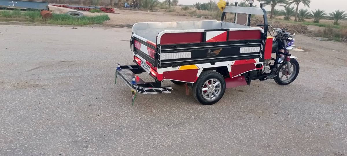 السلام عليكم ستوته للبيع موديل 20 ستوته حلوه وجاهزه كهربائي شغاله مقفوله شاصي رقبه اوراق اصولي كان بابل الشوملي السعر 1400 وبيها مجال ***********
