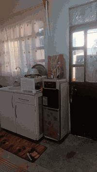 السلام عليكم
بيت في مجمع الغدير 150متر
البيت كامل بس الارضيه صبه
حتى سقف ثانوي بي حتى الحمامات ولبيتونه
البيت غرفتين وستقبال وهول ومطبخ.
الشراي يتصل ع ارقام ‏‪***********‬‏ /‏‪***********‬‏
