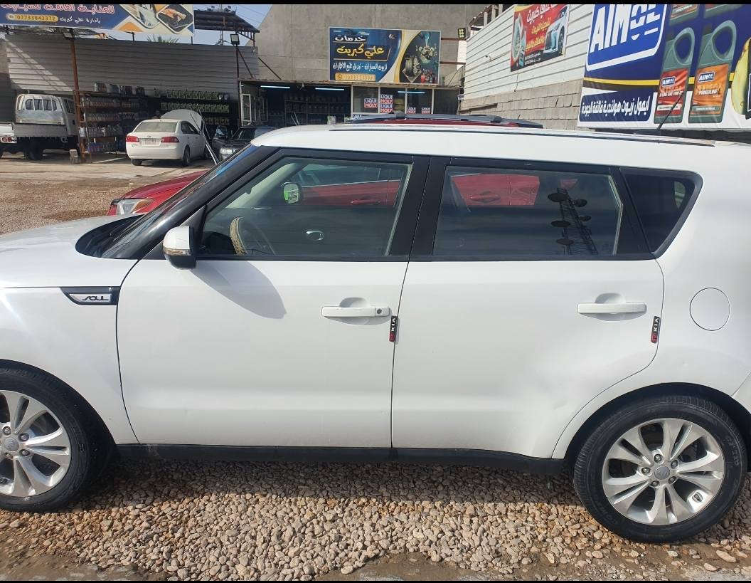 السلام عليكم.. سيارة صول موديل14وارد امريكي محرك 2000 حادثها اريباك باب السايق فقط رقمها بابل السعر 105 وبيها مجال مكاني بابل المسيب 
رقم التواصل ***********
