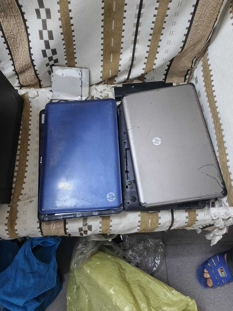 للبيع شلع بيهن شاشات شغاله وبيهن بورات بسعر مناسب ***********

