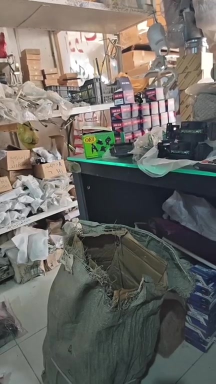 يالله الحمد الله من شركه الاصدقاء عالم الصيني بابل الحصوة قرب حلويات ياس الحمداني 
توجد خدمة توصيل جميع محافظات العراق جمله مفرد 
عروض قوية اصلي وتجاري الأسعار مناسبة


**إذا كنت صاحب هذا الإعلان وتريد حذفه لأي سبب، رجاءا أرسل رسالة إلى الدعم الفني**