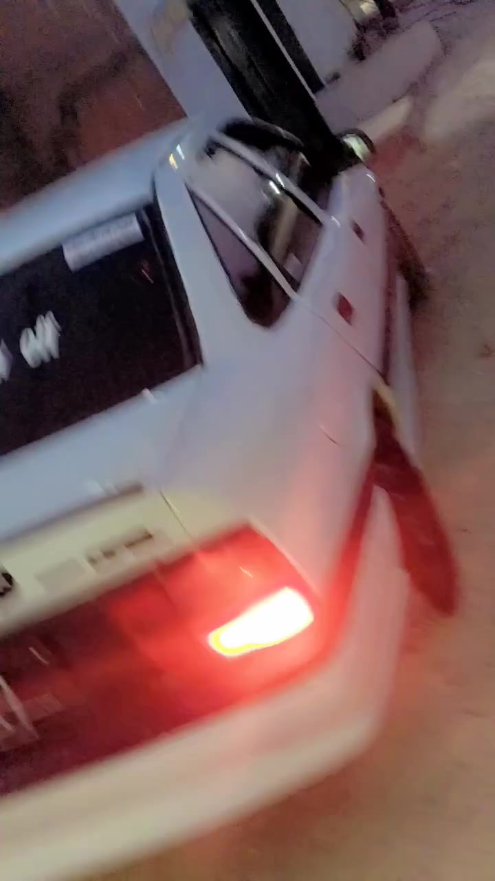 بەناوی خوای گەورە ئۆپڵ مەکینە 20مۆدیل 91گێڕو مەکینەی بەشەرت سەنەوی لەگەڵ بەشەرت نایفرۆشم سەنویکە نەموونیە کارەبای گشتی مەزبوونە تاقم پێشی تازە چوار تایەو ویلی تازەوجوان لێدراوی نیە 

شوین چەمچەماڵ 
سعری 12مەجایکی زۆر کەم 
***********
