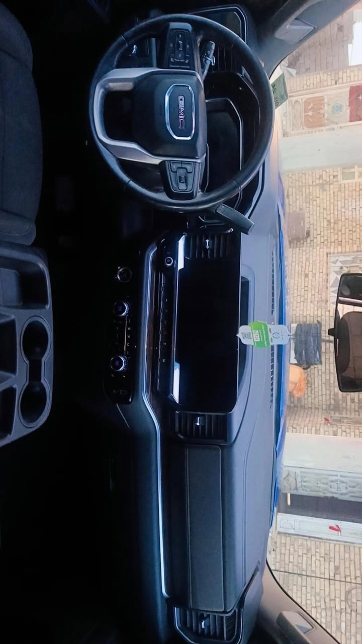 السلام عليكم سيرا كاز تيربو 22 رقم بصره جديده وحادثها كلش بسيط سعرها 270   ***********
