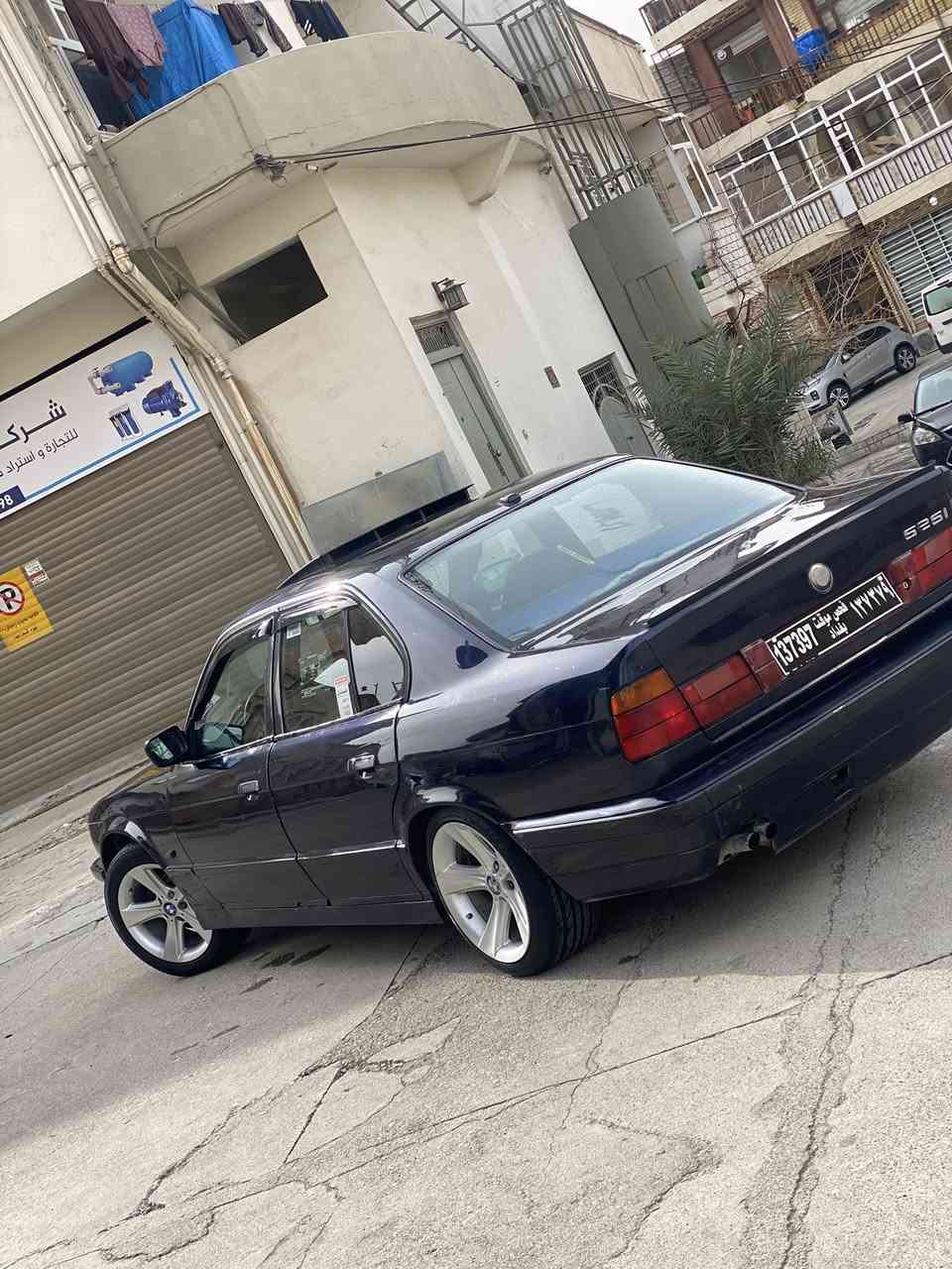 bm 525i گێر عدی مەکینە دیجیتاڵ
ماشەڵە لەهەیکەلیوو هاڵمەتی 
ئاڕم بلاستیکی سلێمانیە 
مەکینەکەی بەو شەرتە ئەفڕۆشم کێتان پێ وەستایە بێتە سەری
هەر چرکەیەکوو ١٠٠$ ببڕن 
ماشەڵای لێبێت مەکینەی بەشەرتی هەزار وەستا ئەفڕۆشم
٤ ویلی سپڕتی لەسەرە بەس ویلاکانی بەیایی ٢ گەڵایە 
یتر کارەباییو گيچوو داردو بەردی بەشەرتە
سعرەکەی بەس پارەی هەیکەلەکەیەتی
خۆتان وەرن وەکیلی هەموو شتێکی بن
سعریشی ٢٩ وەرەقە قفڵ قفڵ یەتی
وەکو وتم ٥٢٥ ئای دیجیتاڵەو ئاڕم پلاستیکی سلێمانیە پارەی علوجێکە
شوێن سلێمانی
0774 152 24 08
ئادمین♥️
