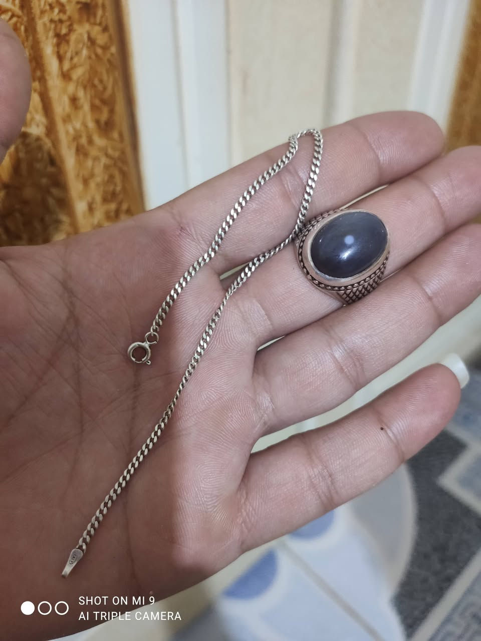 للبيع سوار محبس 40 قفل 
الناصريه مركز ماعندي توصيل


**إذا كنت صاحب هذا الإعلان وتريد حذفه لأي سبب، رجاءا أرسل رسالة إلى الدعم الفني**