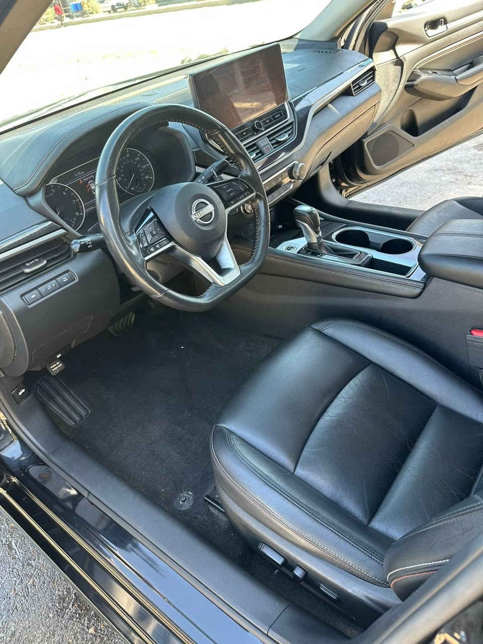 السلام عليكم بيع مستعجل التما موديل 23 مواصفات SR بلاص فول للأخير بيهه مكانات صبغ صفحة السكن والبجم صبغ بدون دواخل بدون تبديل ايرباك برده وستيرن سعر 145 وبيهه مجال مكاني بغداد *********** ممتواجد ع الفيس اتصل وخادم اني
