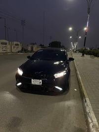 جيتي لاين • ٢٠٢٤ • ١٠٠٠٠