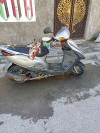 للبيع • مجهول • مواصفات قليلة