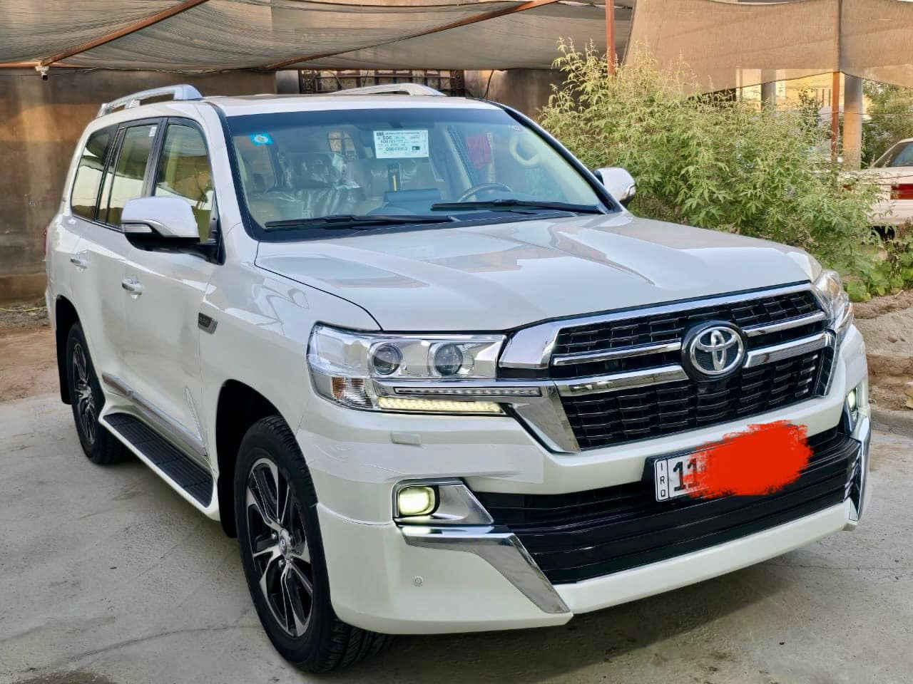 سلام عليكم 
لاندكروز للبيع 
موديل 2017
فول موصفات 
ماشي 70الف حقيقي
مكاني بغداد 
اتصل على رقم 
***********
