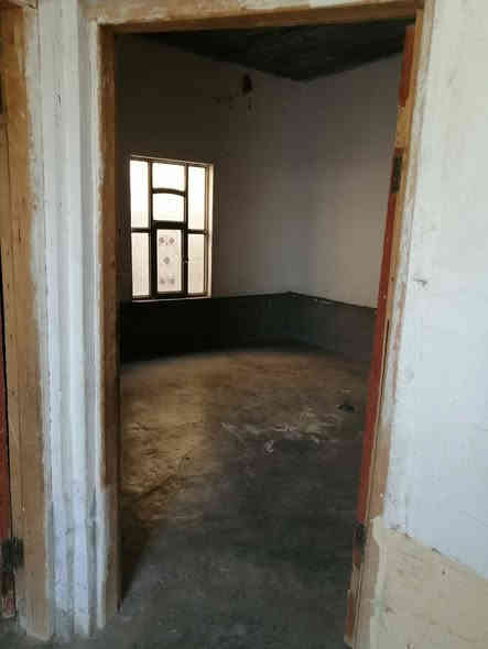 بيت للبيع في العلم /قاطع حسين الجريش مساحة الدار ٢٠٠ متر والبناء ١٦٠  متكون من غرفتين.. مجمع +ربعه +صحيات خارجيه السعر ٣٠ وبي مجال
للإستفسار الاتصال على الأرقام التالية ***********اسيا
*********** زين
