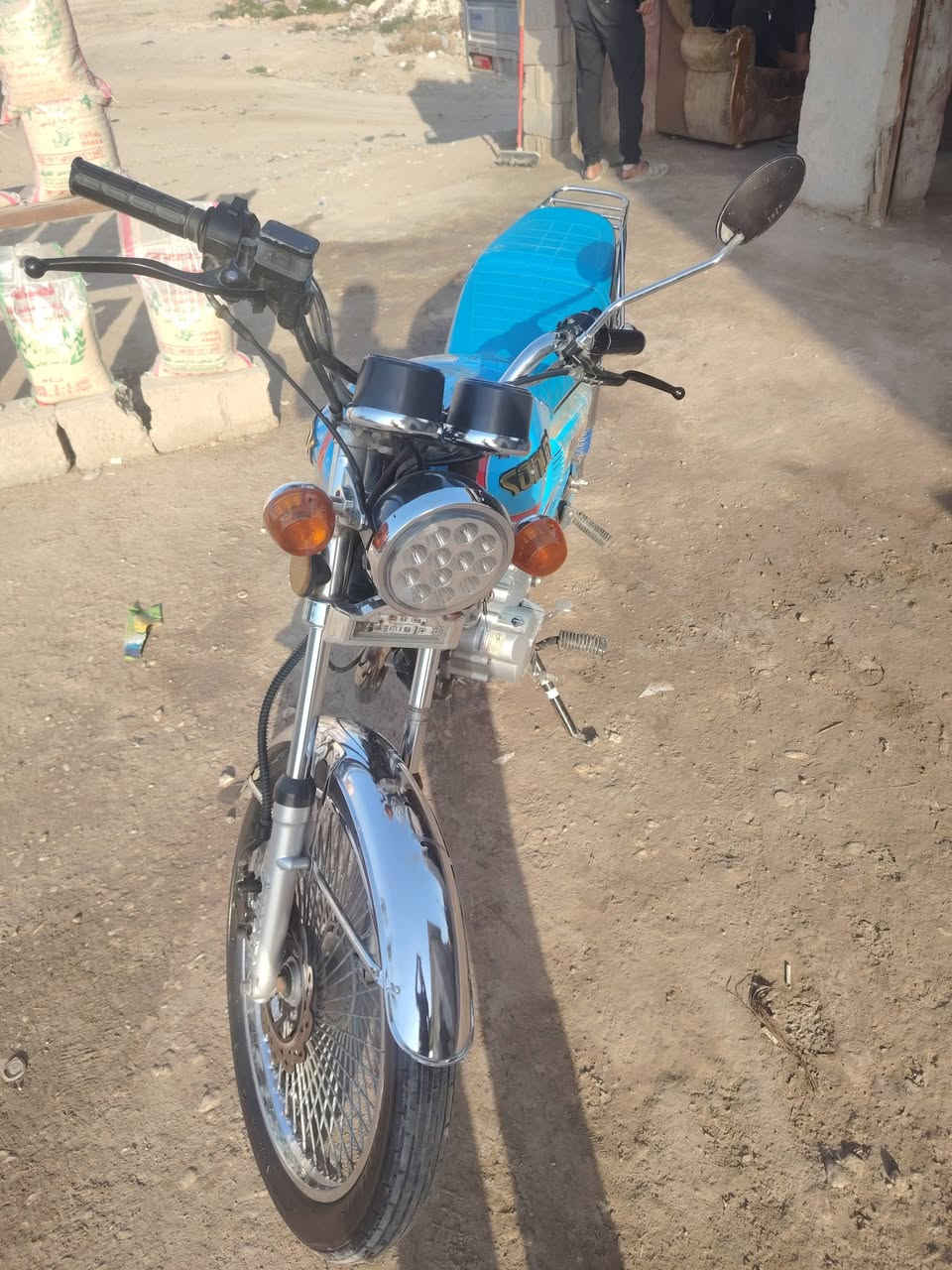 سلام عليكم دراجه للبيع
الموديل 22 دراجه مكفوله كفاله عامه اوراق اصولي
نضافه فول احلا من الصور  مكاني النجف قضاء ابو صخير قرب الساقي السعر 800 وبيها مجال حك الجيه


**إذا كنت صاحب هذا الإعلان وتريد حذفه لأي سبب، رجاءا أرسل رسالة إلى الدعم الفني**