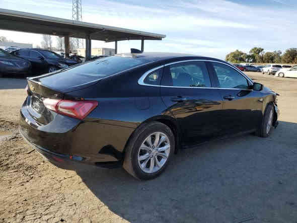 سلام عليكم ماليبو 2022 الي يدور جديد بجم كبس وقطعه وحده صبغ مواصفات معروفه هيترات كشن 
كشن كهرباء 
هاند بريك كهربائي 
هزه وفحص جديد وسنويه باسمي 
ادامه كامله دهن كير دهن مكينه فلاتر سياره جاهزه من كلشي للاستفسار 
واتس اب ***********
***********
عنواني بغداد اعظمية
