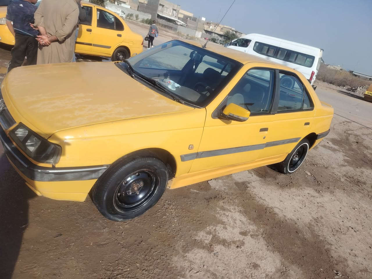 سياره للبيع لميس ٤٠٥ الموديل 2016 للاستفسار الاتصال على الرقم ***********
