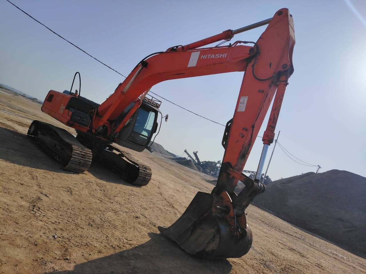 حفاره للبيع حجم 230 رقم اربيل ***********
