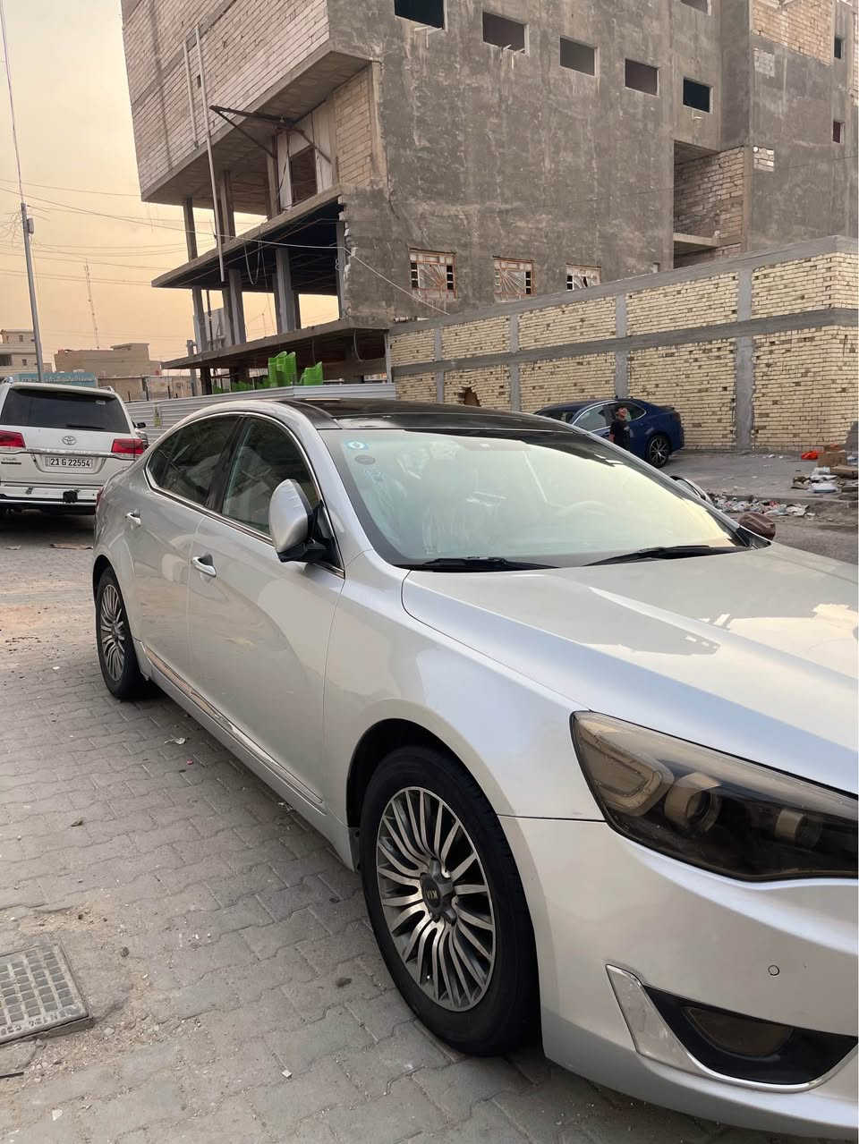 كاتنزا 2014 خليجي فول موصفات 
رقم بغداد انكليزي  بسمي
سياره جاهزه
مكفوله من الضربه 
بيه 3اماكن بارد بسيط 
السعر 128 وبيه مجال بسيط 
مكان السياره البصره

‭0783 833 0315‬ Singapore
