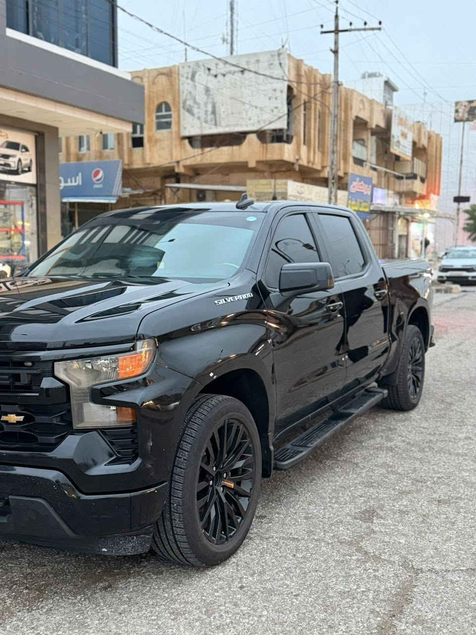السلام عليكم سلفادور 2022 
كيل تعليك 
محرك 200تيربو
المقاعد مخمل
تشغيل عن بعد 
شاشه كبيره
لايت زنون
حداديه جديده 
السعر 220 
وبيها مجال 
المكان بغداد السيديه


**إذا كنت صاحب هذا الإعلان وتريد حذفه لأي سبب، رجاءا أرسل رسالة إلى الدعم الفني**