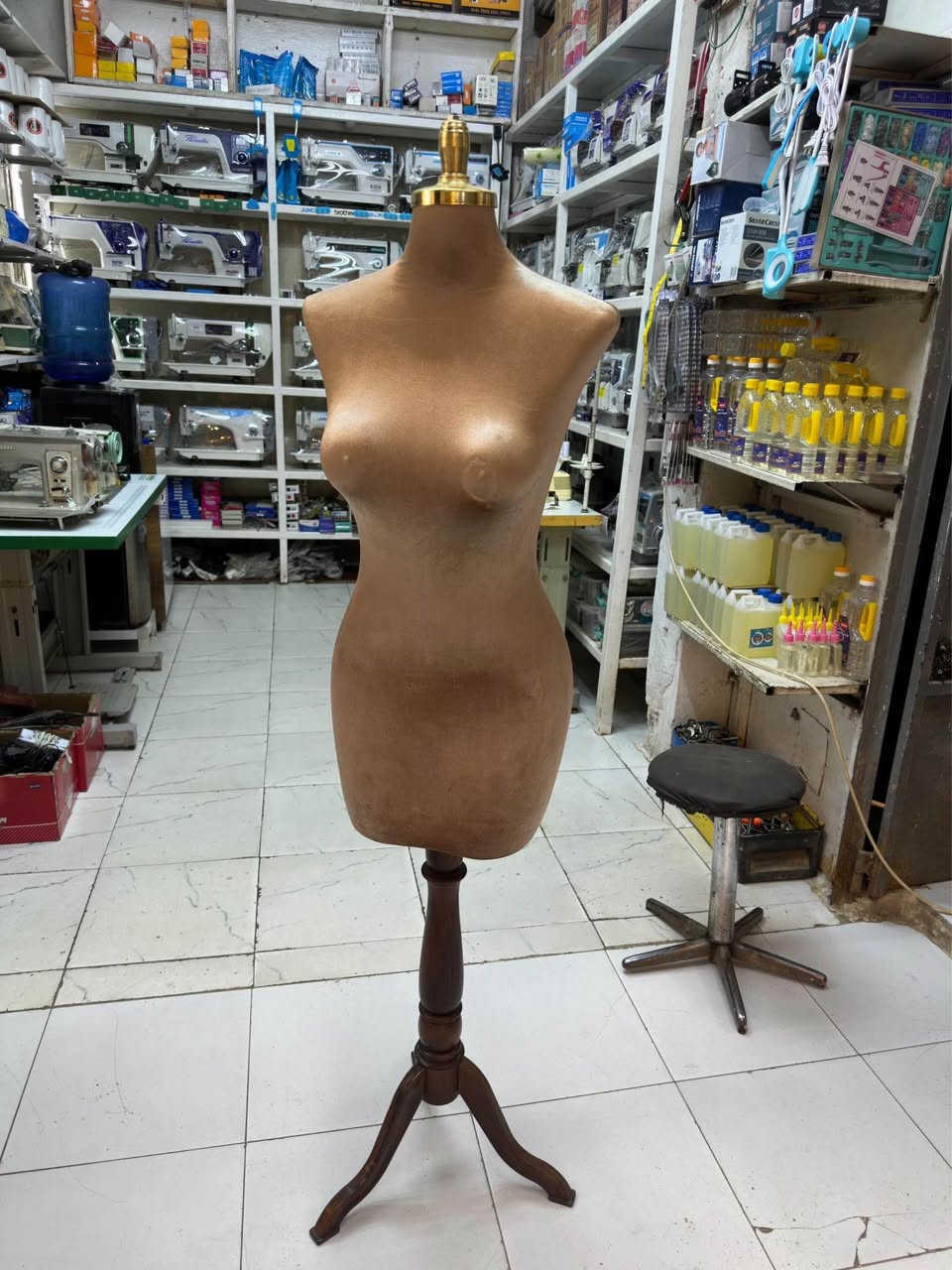 مليكانيات نسائية جديدة غير مستخدمه للبيع  
 
سعر القطعه 35
تواصل مع رقم/*********** Singapore
