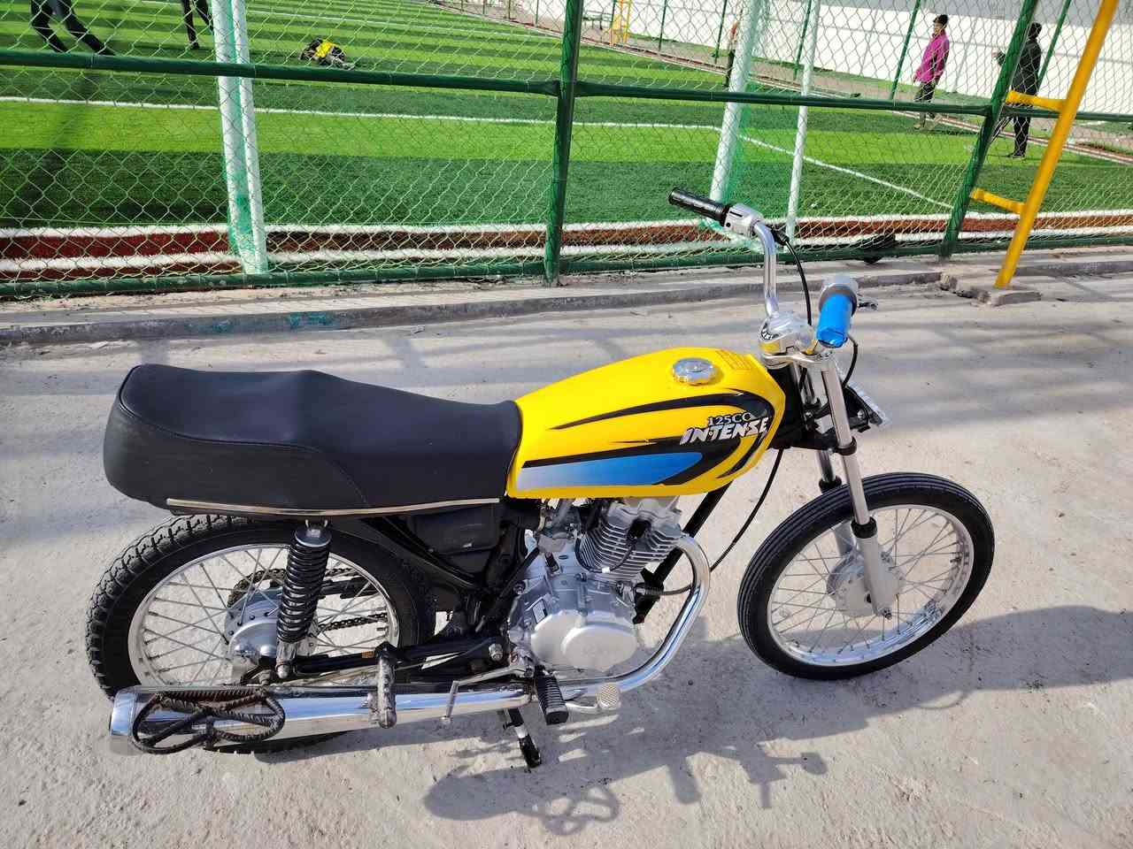 دراجه البيع وسعر خاص وهاذه رقمي ***********
