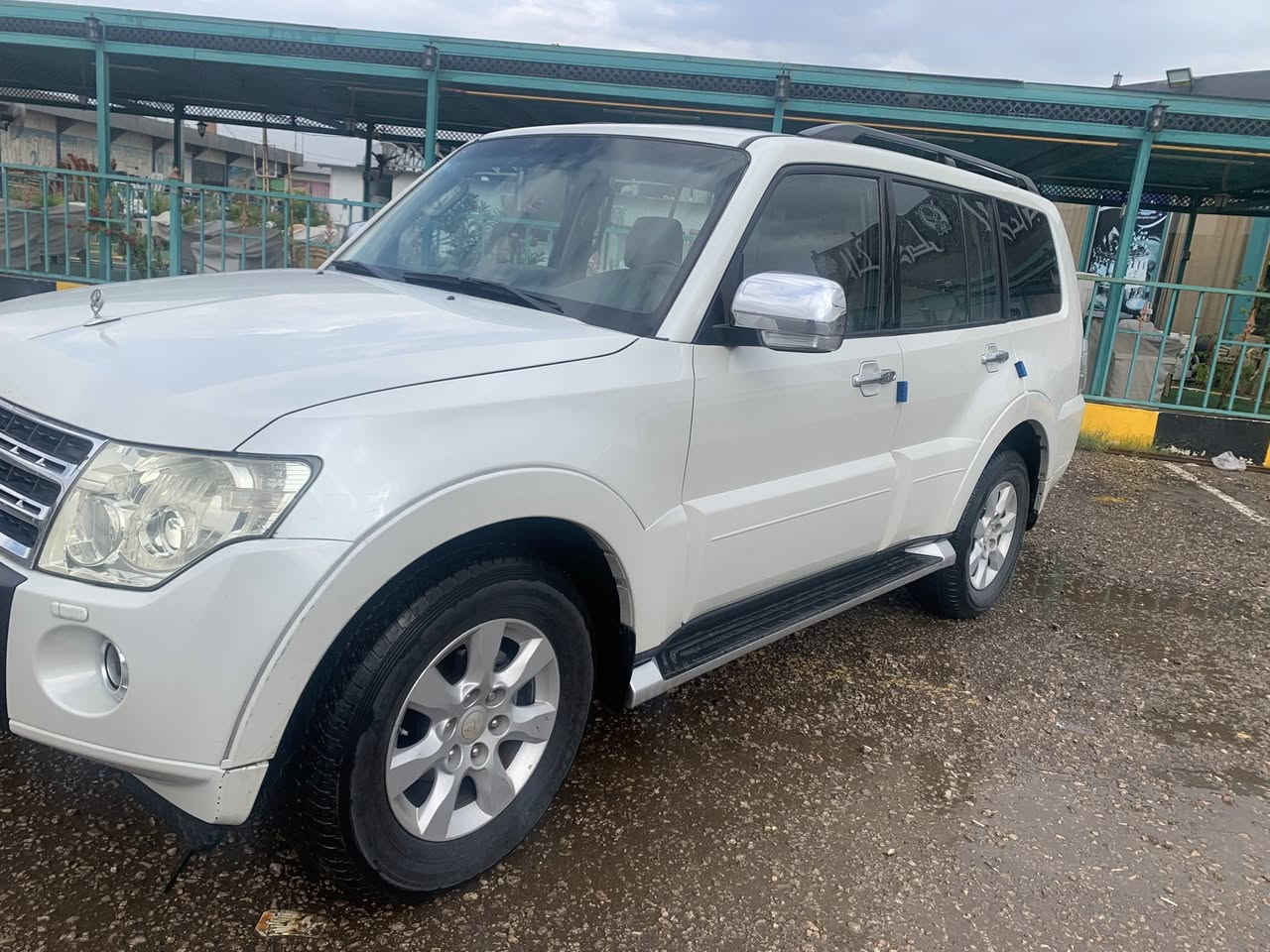 بــيـــــــع مـستعجل !!
باجيور 2010حبتور فول مواصفات 
6 سلندر  جلد شاشه كامره تبريد 3 قطع 
فتحه سقف 7 راكب دمام ويل كب 
حساسات خلفي أمامي 
كشنات كهربائية فور ويل صاج
كفالة عامة
رقم بغداد دولي باسمي تحويل مباشرة سنويه هزه جديد 
141 ورقه وبيها مجال قليل 
اي استفسار 
***********
مكان النجف/  الكوفة
