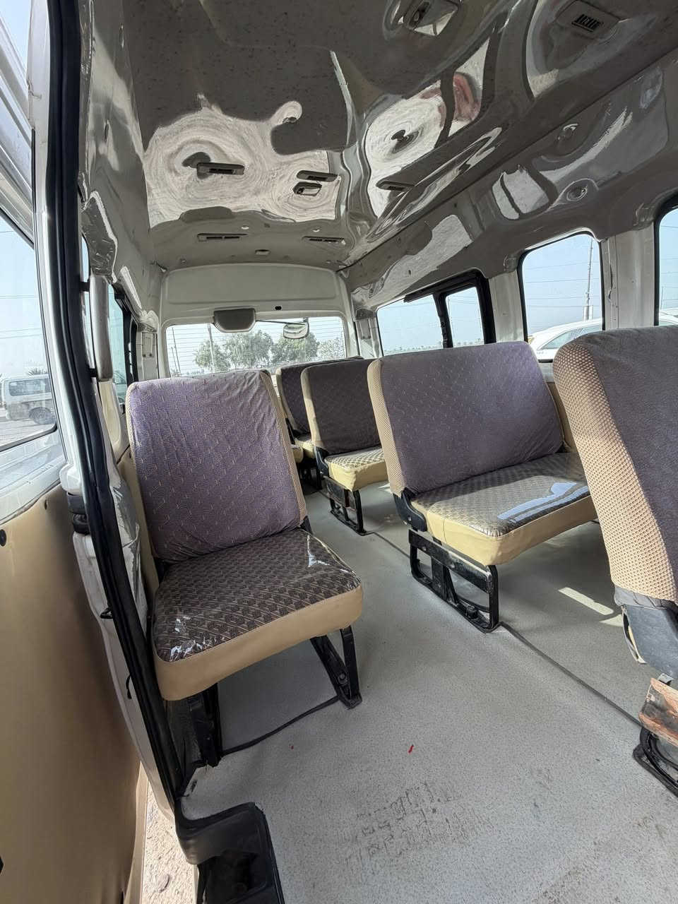 السلام وعليكم نيسان موديل ٢٠١٤للبيع فقط وبشرط السونر والتحويل محرك مامفتوح  بلادي وصدر وتخم تاير جددودوشمه جديده  سياره كلش حلوه بيه صبغ بالصندوك شويه   للستفار *********** بغداد
