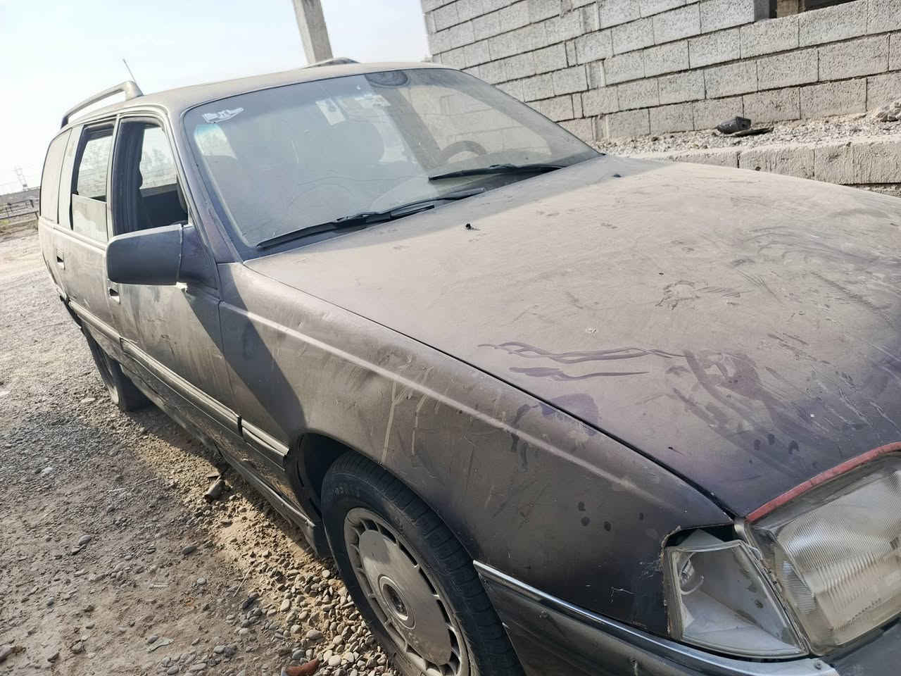 السلام عليكم
اوميكه للبيع رقم كركوك ألماني سنويه مشروع وطني صاقطه بل 2020 محرك وكير شرط 
السعر 15 وبيه مجال 
الرقم ***********
