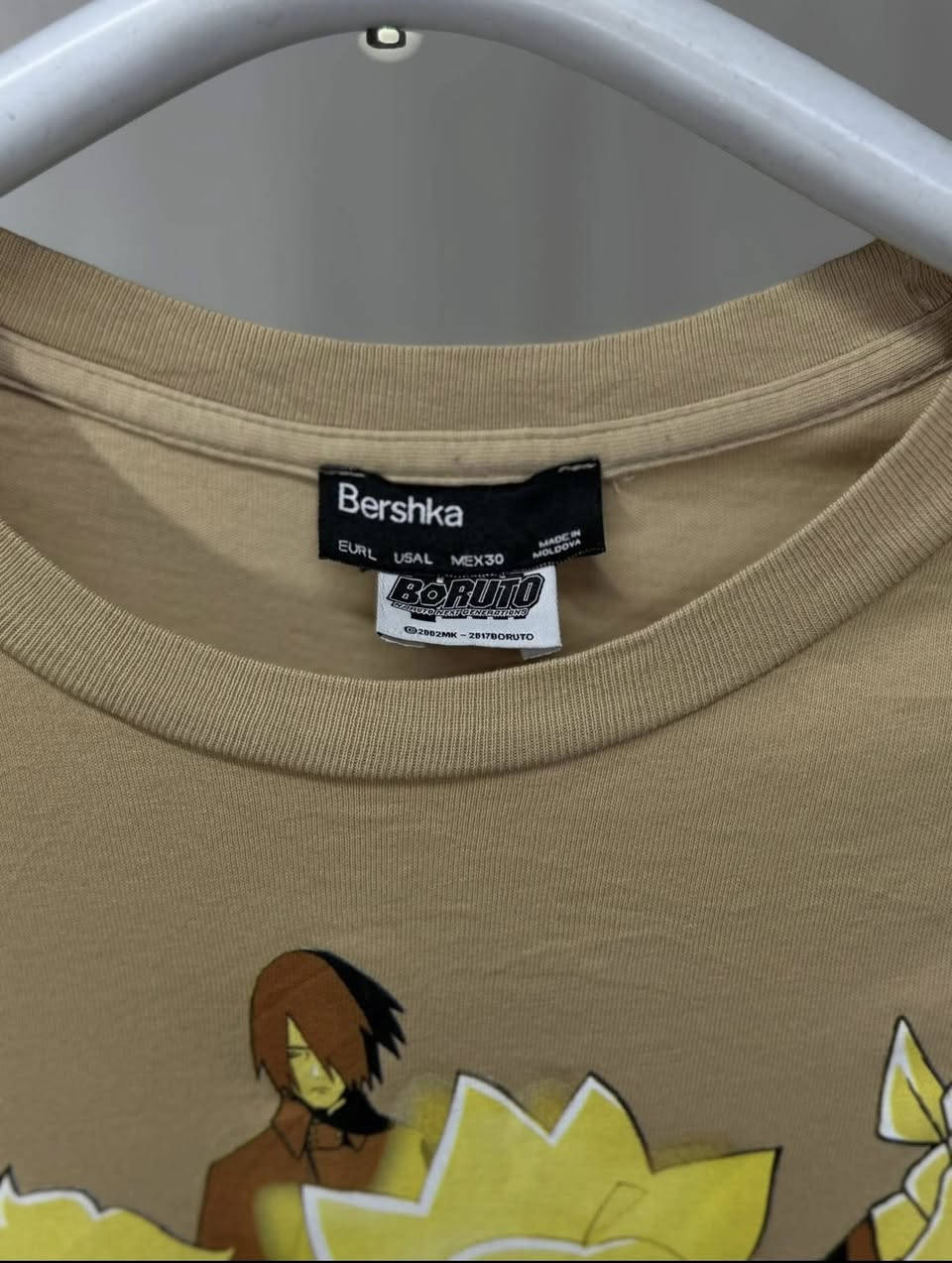 تشيرت   (بريشكا )  سوبر كريم
القياس   XXL

النظافه 💯/💯  

يوجد توصيل 🚚 (بغداد -محافظات )
☎️رقم الهاتف :***********

للحجز -دايركت
