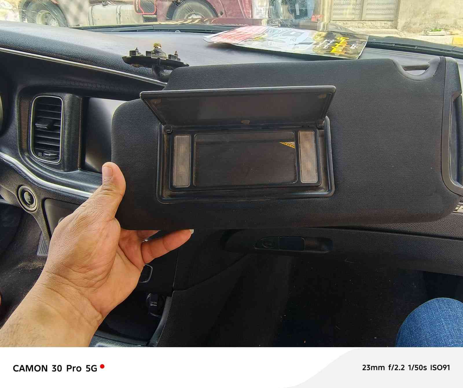 شمسيات جارجر للبيع هنة والشيالات مالتهن بدون اي ضرر مكاني بغداد الحسينية ***********
