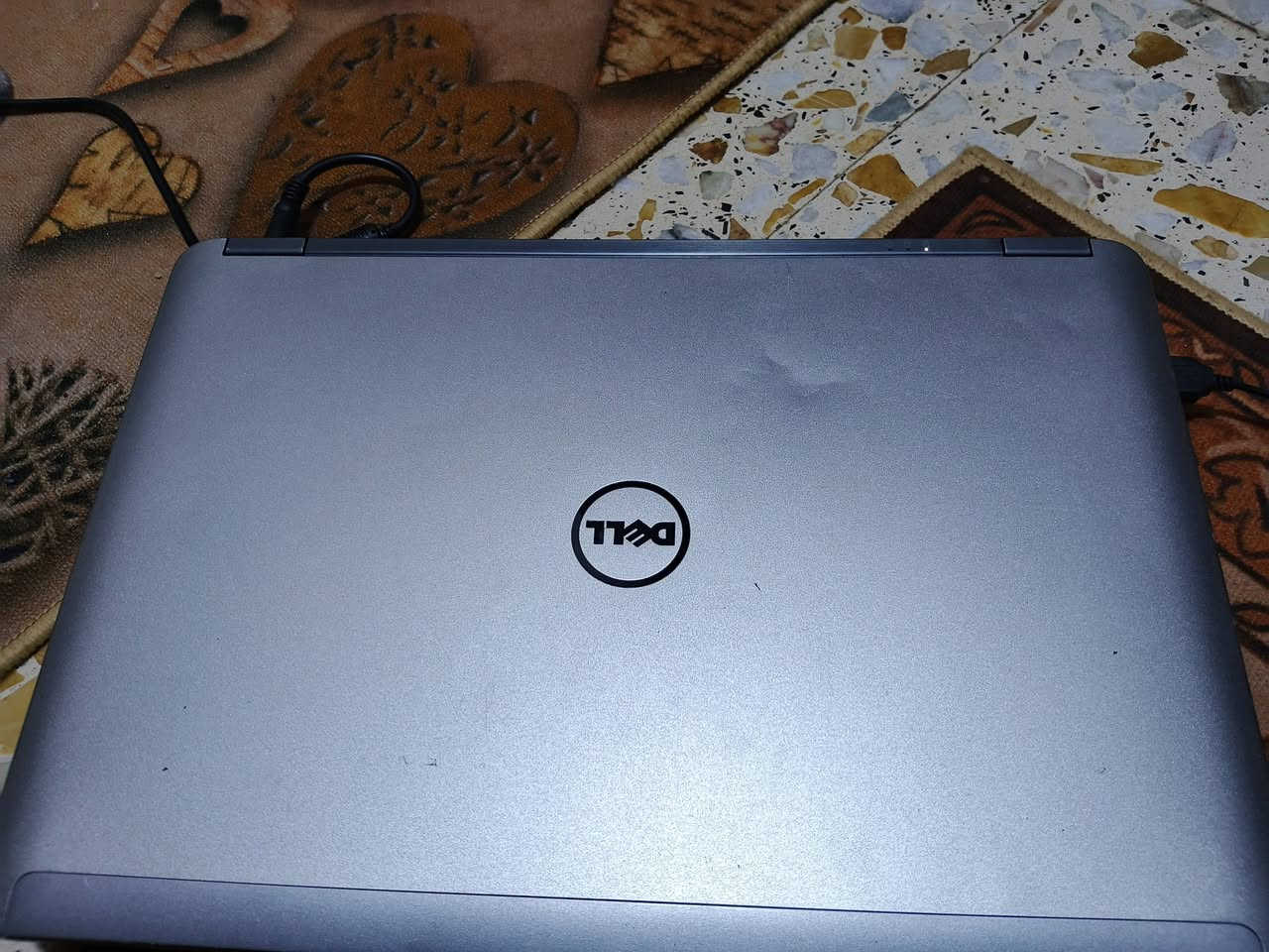 السلام عليكم 
لابتوب دل  كل كرت الشاشه 4 كوراي 4,الرام 8الهارد ssd وندوز 10 الجهاز قابل للتطوير السعر جنطه +ماوس السعر 170 وبي مجال الجهاز كفاله  للستفسار خاص او 📞***********
