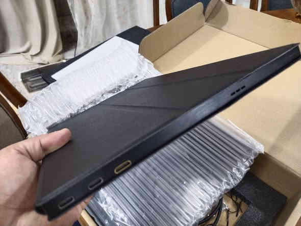 شاشه مونيتر تدعم ips ودقه 4K تدعم تردد 144 مع نظام لمس حجم 16انش السعر 150 ثابت اي استفار راسل وبالخدمه او اتصل واتساب ***********
