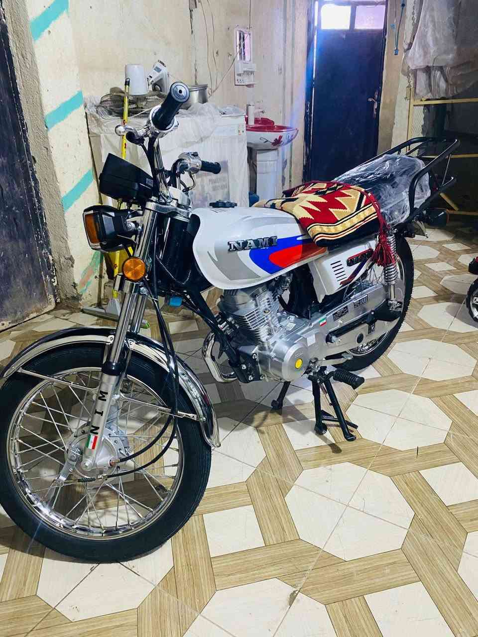 سلام عليكم للبيع اربعه كير سنكر موديل 2027
الدراجه طلعته أول يوم رمضان وهسه ما محتاجها 
المكان كربلاء كنطره السلام السعر خاص 
*********** متواجد وتساب
