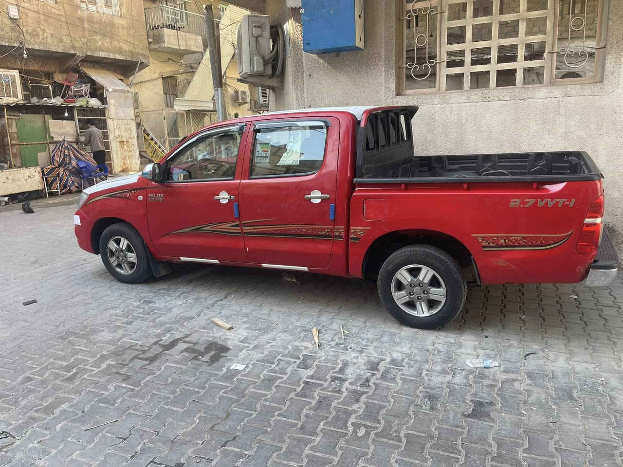 السلام عليكم هايلكس 2009 بيهة جفية خفيفة صفحة وحدة وبيهة مكانات صبغ ابيع عام السعر 125 
كير محرك شواصي بشرط ‭ 0787 586 3908‬
